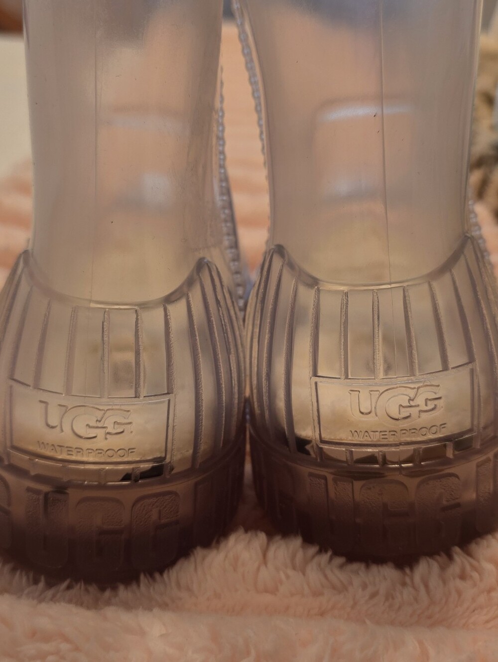 UGG Drizlita Clear Transparent Rain Boot with Beige Lining - Picture 4 of 4